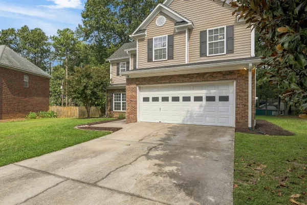 220 CRIMSON LN