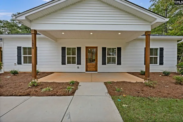 1004 REBECCA DR