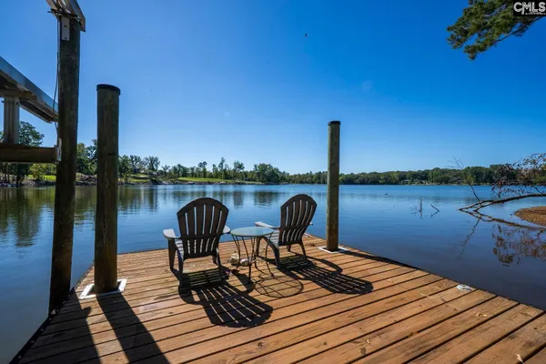 105 SOMERSET CT