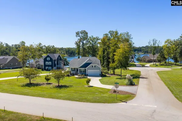105 SOMERSET CT