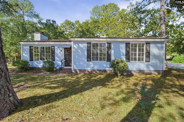 2 FOREST TRAIL CT