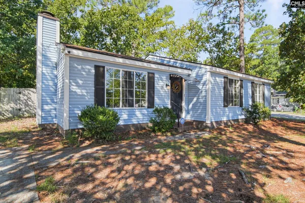 2 FOREST TRAIL CT