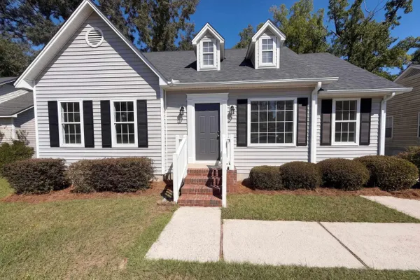 218 STONEWOOD DR