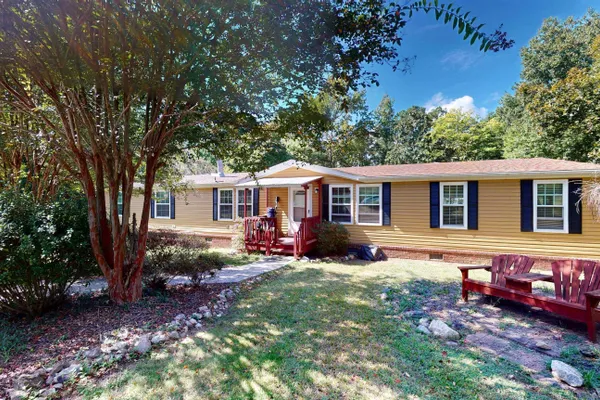 209 SEASE ACRES TRL