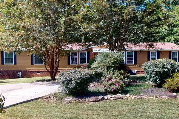 209 SEASE ACRES TRL