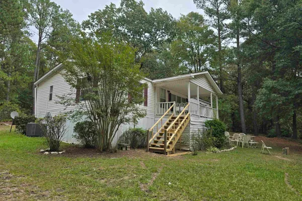 369 FOUR OAKS RD