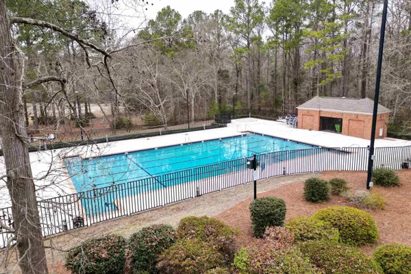 206 COOPERS HAWK CIR