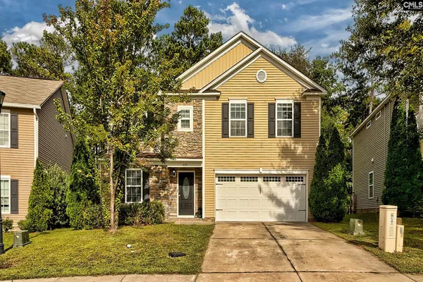 473 DENMAN LOOP