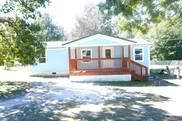 172 GLENCREST DR