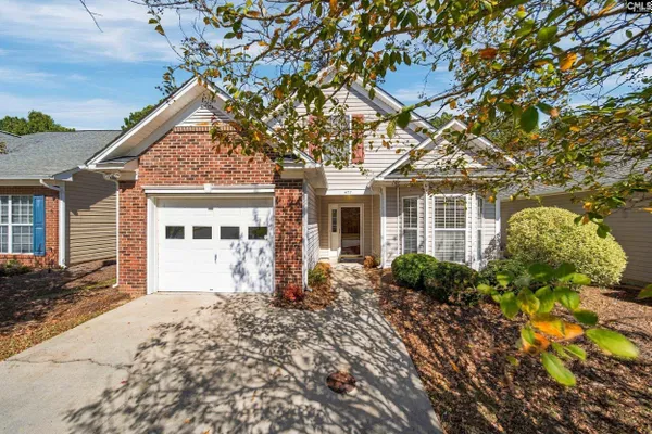 477 WOODHOUSE LOOP