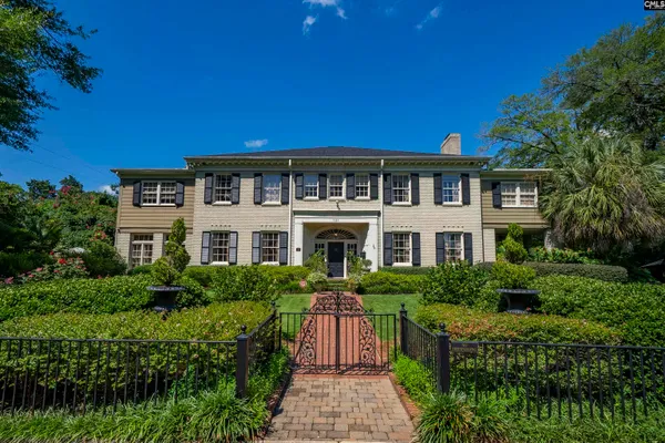 121 SALUDA AVE