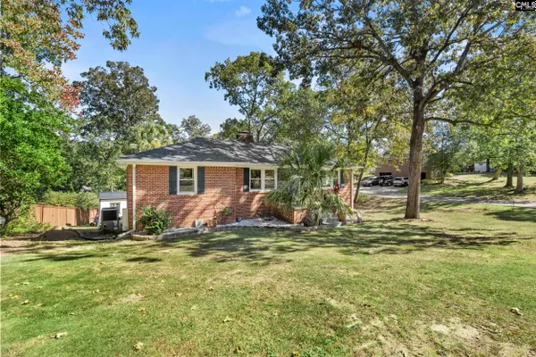 1500 REDWOOD DR