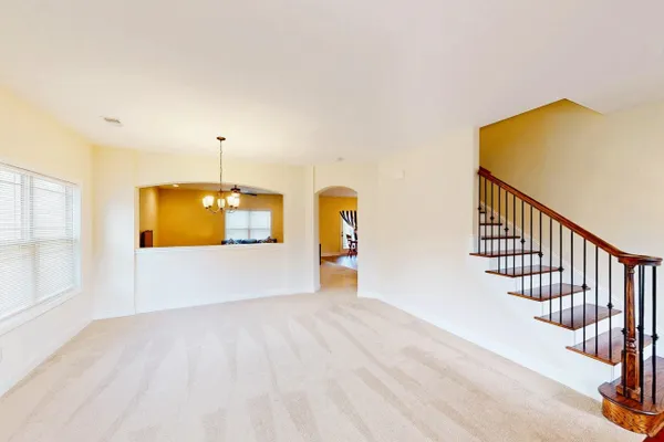 109 NIBLICK CT