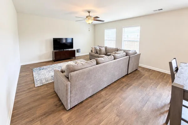 454 KINGSLEY VIEW RD