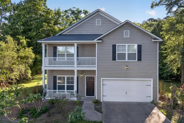 1117 TARRYTOWN LN