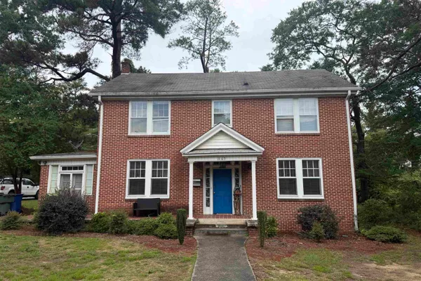 1103 WILDWOOD AVE