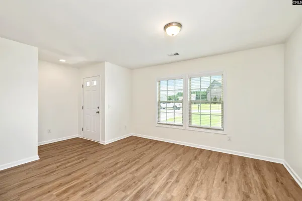 22 VINTAGE OAK CT