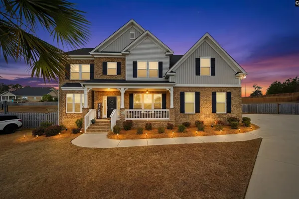 527 RADNOR HUNT CT