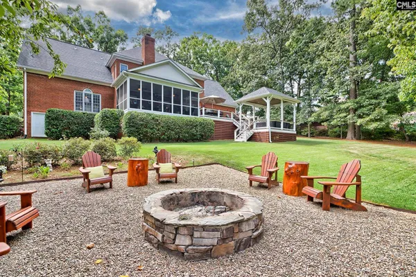 1017 STEEPLE RIDGE RD