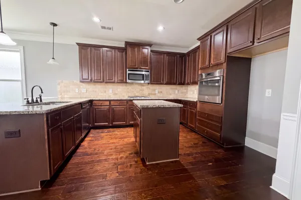 148 PINK CAMELLIA LN