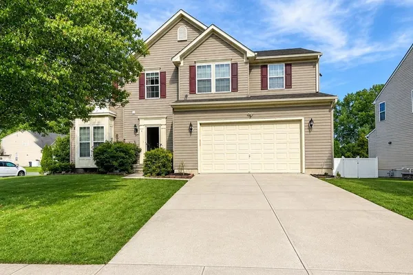 5 RENAISSANCE DR