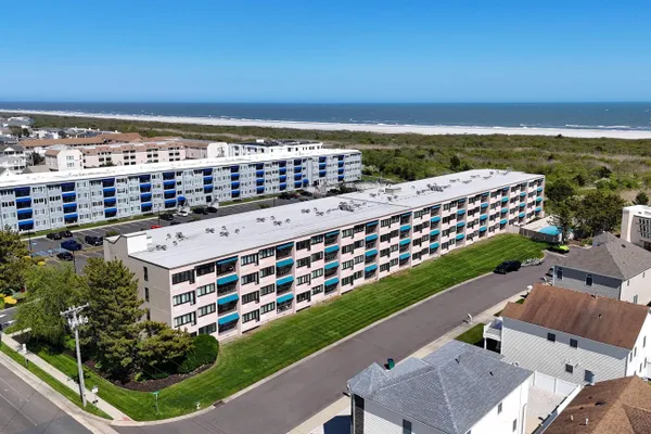 4500 W BRIGANTINE AVE 2101
