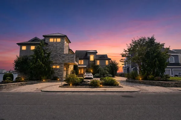 26 SEAVIEW DR