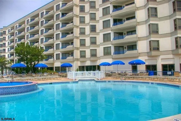 7100 OCEAN 215