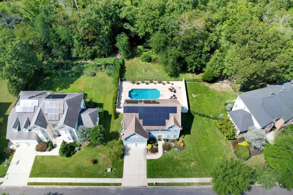102 JULIE DR