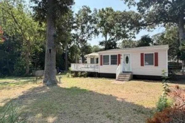 110 PINEWOOD