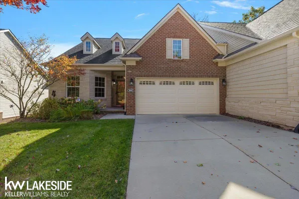 609 MOUNTAIN CIR