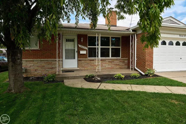 13037 CHAMPAIGN AVE