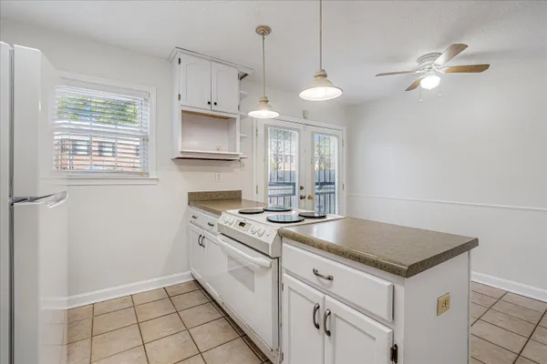 5696 QUINCE RD 1