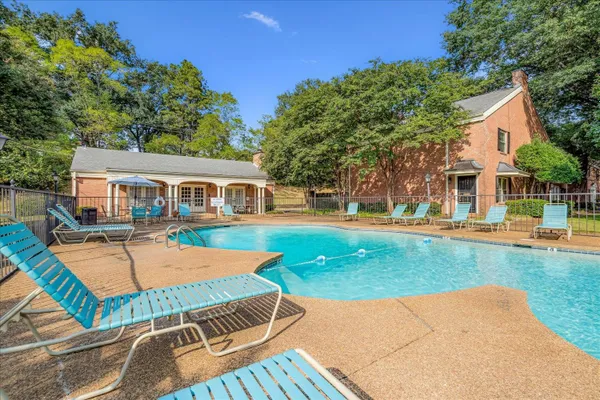 5696 QUINCE RD 1