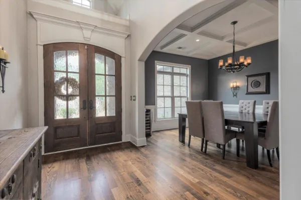 10195 MAPLE RUN DR