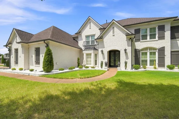 1596 BRACKENSHIRE LN