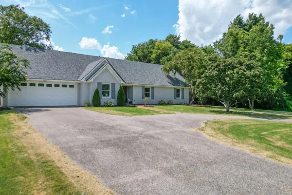 205 BLUE GRAY CIR