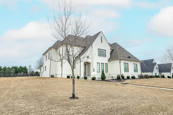 45 N LAKE RD