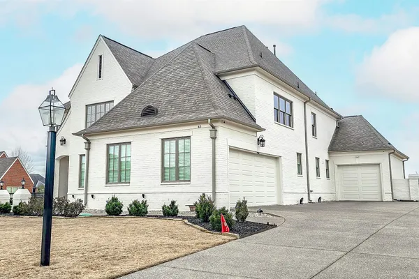 45 N LAKE RD