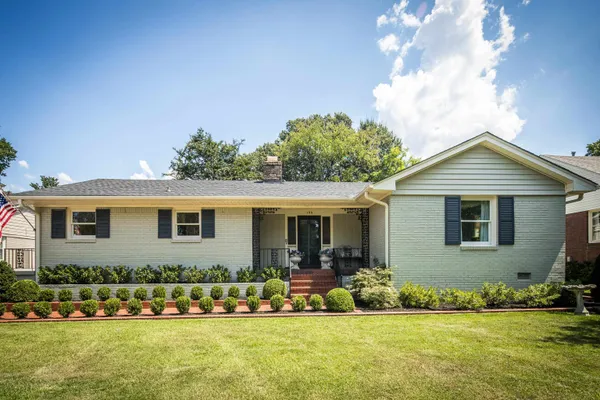 190 MAGNOLIA DR