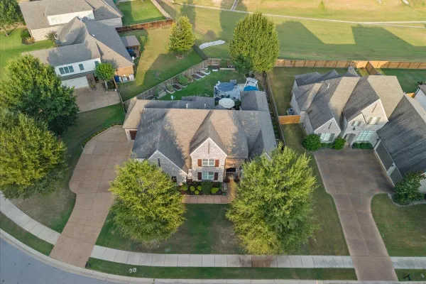 210 SAUNDERS CREEK CIR