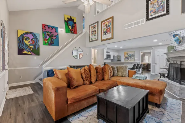 3585 BISHOPS GATE DR