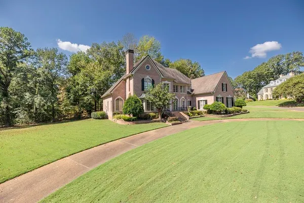 465 RIVEREDGE DR