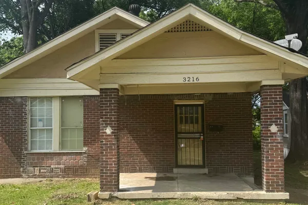 3216 CHOCTAW AVE