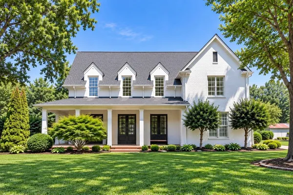 25 LAFAYETTE CV
