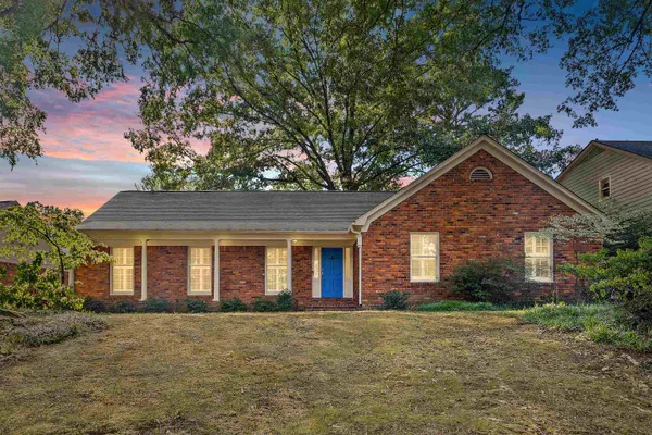 2371 BROOK HOLLOW CV