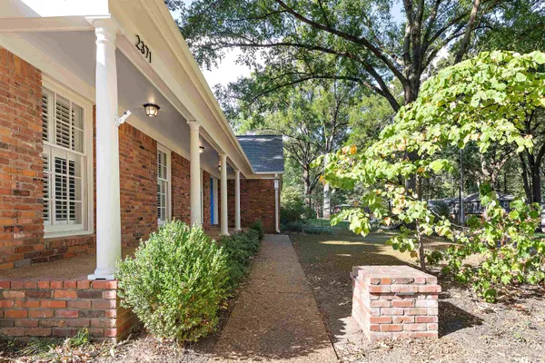 2371 BROOK HOLLOW CV