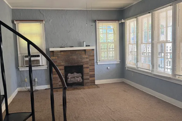 3818 FAXON AVE