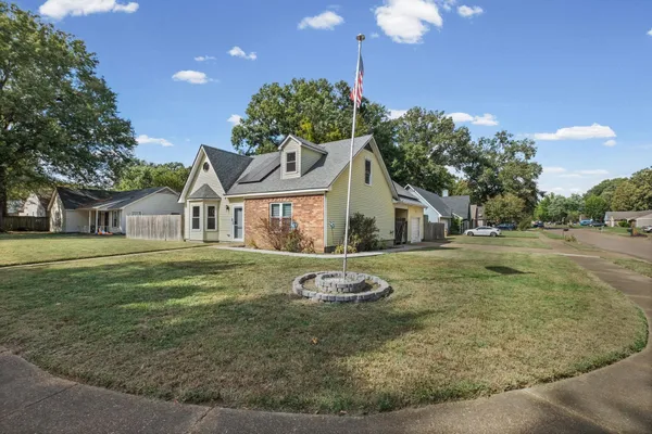 4476 HUNTER BAY DR
