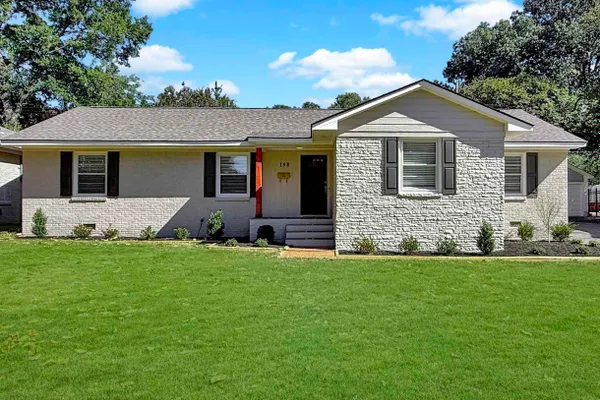 198 MAGNOLIA DR
